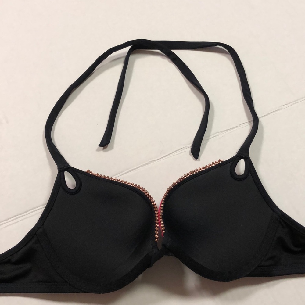 NWOT. VIctoria Secret 32B bikini top - Picture 7 of 7